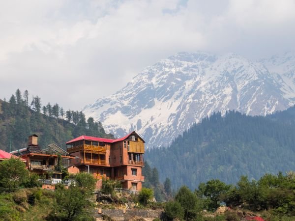 Himachal Pradesh hills, adventure and scenic landscapes